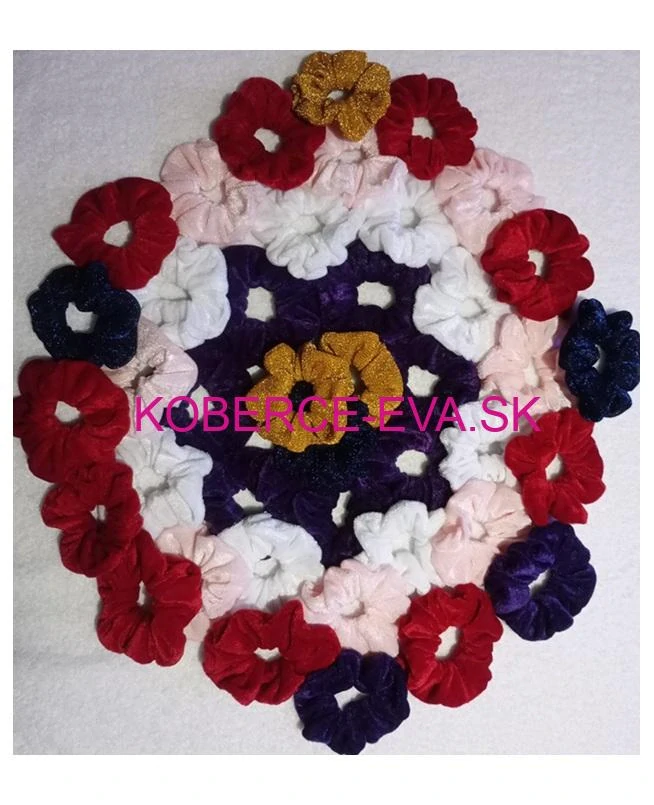 Scrunchies gumičky do vlasov handmade od Evy - zamatové scrunchie gumičky 12cm