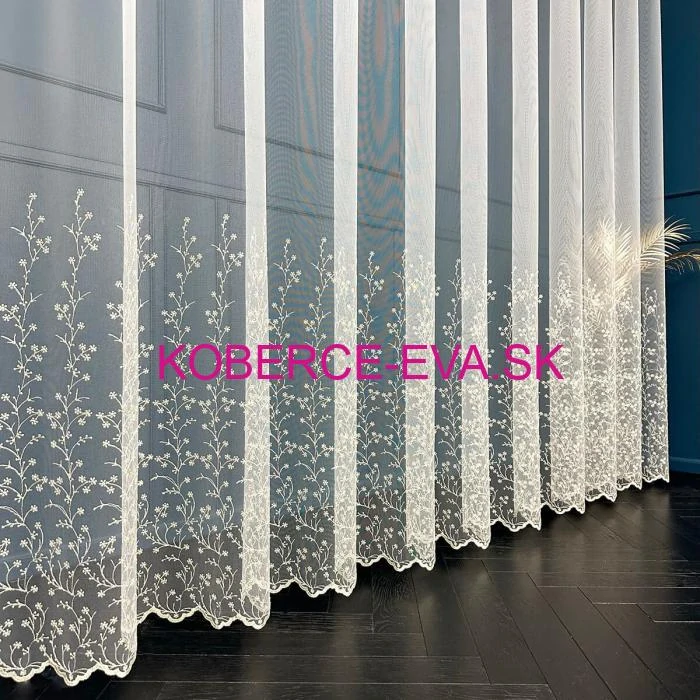 Záclona 123491 biela so zlatou výšivkou výška 275cm 