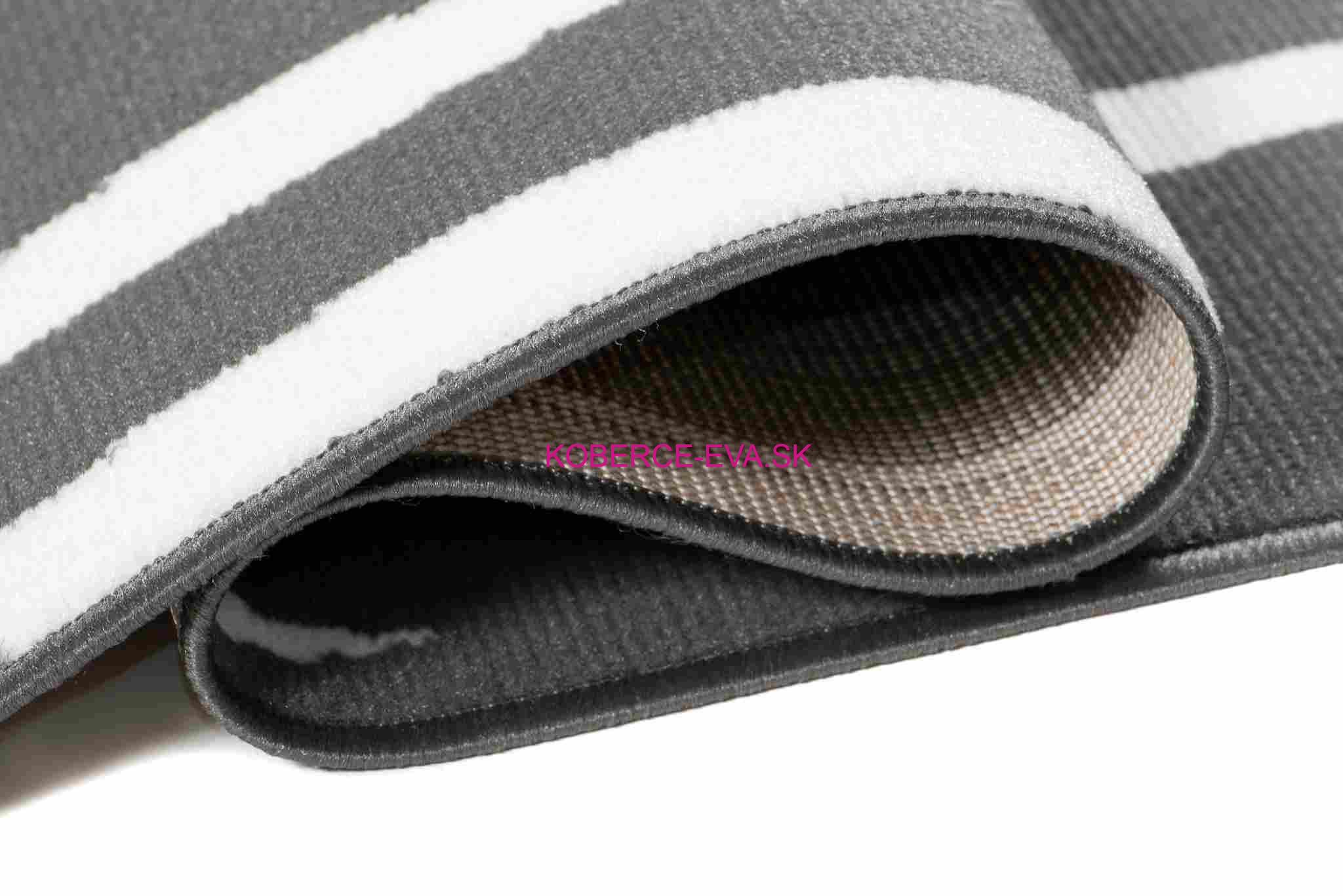 Kusový koberec BCF T967A DG